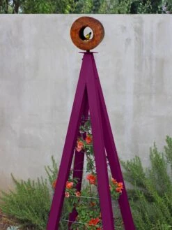 Bird Cafe + Akoris Garden Tuteur Sr. -OW Garden Decor Shop 8600525 01v bird cafe akoris garden tuteur aubergine 1