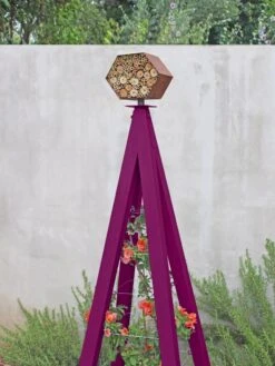 Bee Bungalow + Akoris Garden Tuteur Sr. -OW Garden Decor Shop 8600532 01V tif