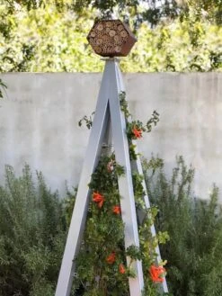 Bee Bungalow + Akoris Garden Tuteur Sr. -OW Garden Decor Shop 8600532 07V jpg