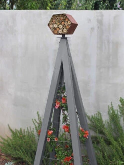 Bee Bungalow + Akoris Garden Tuteur Jr. -OW Garden Decor Shop 8600532 08v