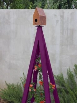 Bird Bungalow + Akoris Garden Tuteur Jr. -OW Garden Decor Shop 8600538 02v bird bungallow akoris garden tuteur aubergine