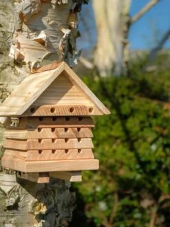 Solitary Bee Hive -OW Garden Decor Shop 8609060 08V tif