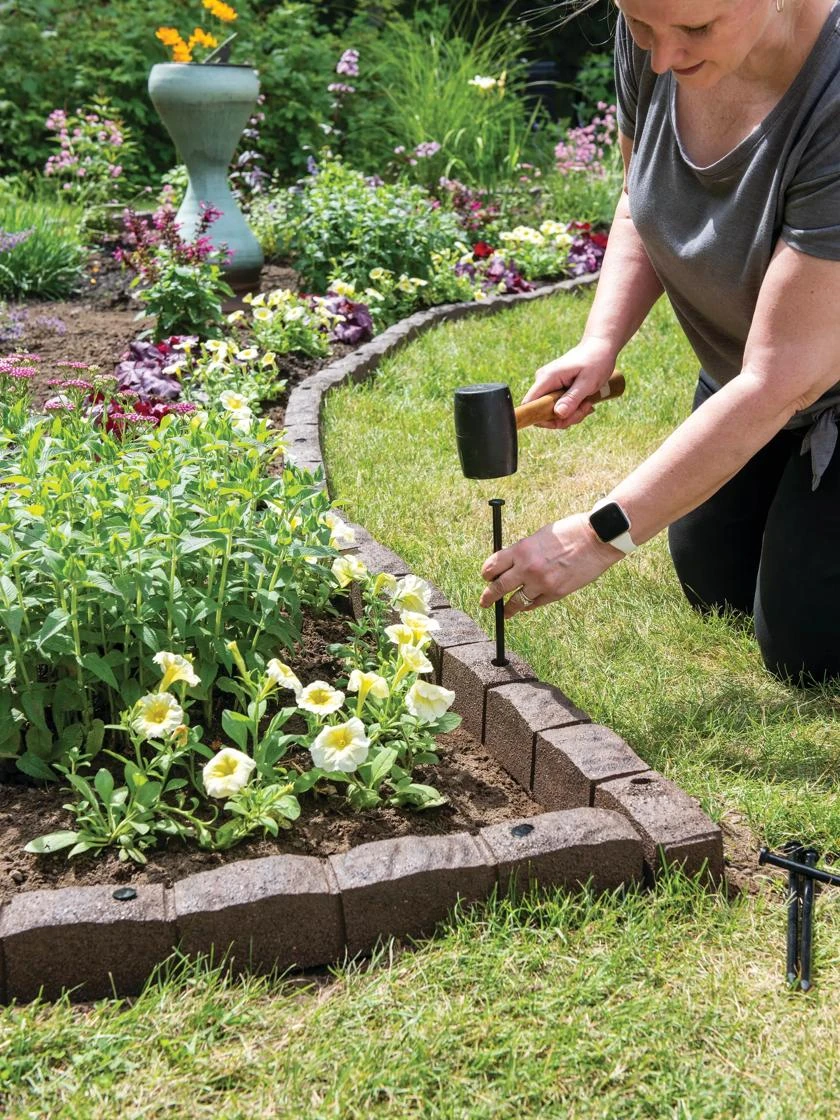 Roman Stone Recycled Rubber Landscape Edging, 4' 3 Roman Stone Recycled Rubber Landscape Edging, 4' - Image 3