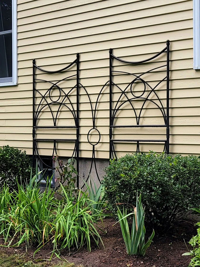 Achla Aurora Trellis Center Link 2 Achla Aurora Trellis Center Link - Image 2