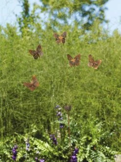 Flutterer Garden Stake -OW Garden Decor Shop 8613372 01V tif